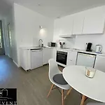 Appartement Scandinave Elegant, Domaine Cornevent Lyon, Parc & Piscine Appartement